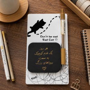کاغذ یادداشت چسب دار مدل Cat سایز 7×7 سانتی متر به همراه روان نویس‎ بسته 80 عددی