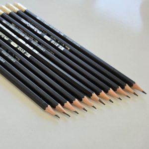 مداد مشکی فابر کاستل مدل HB2112 بسته 12 عددی